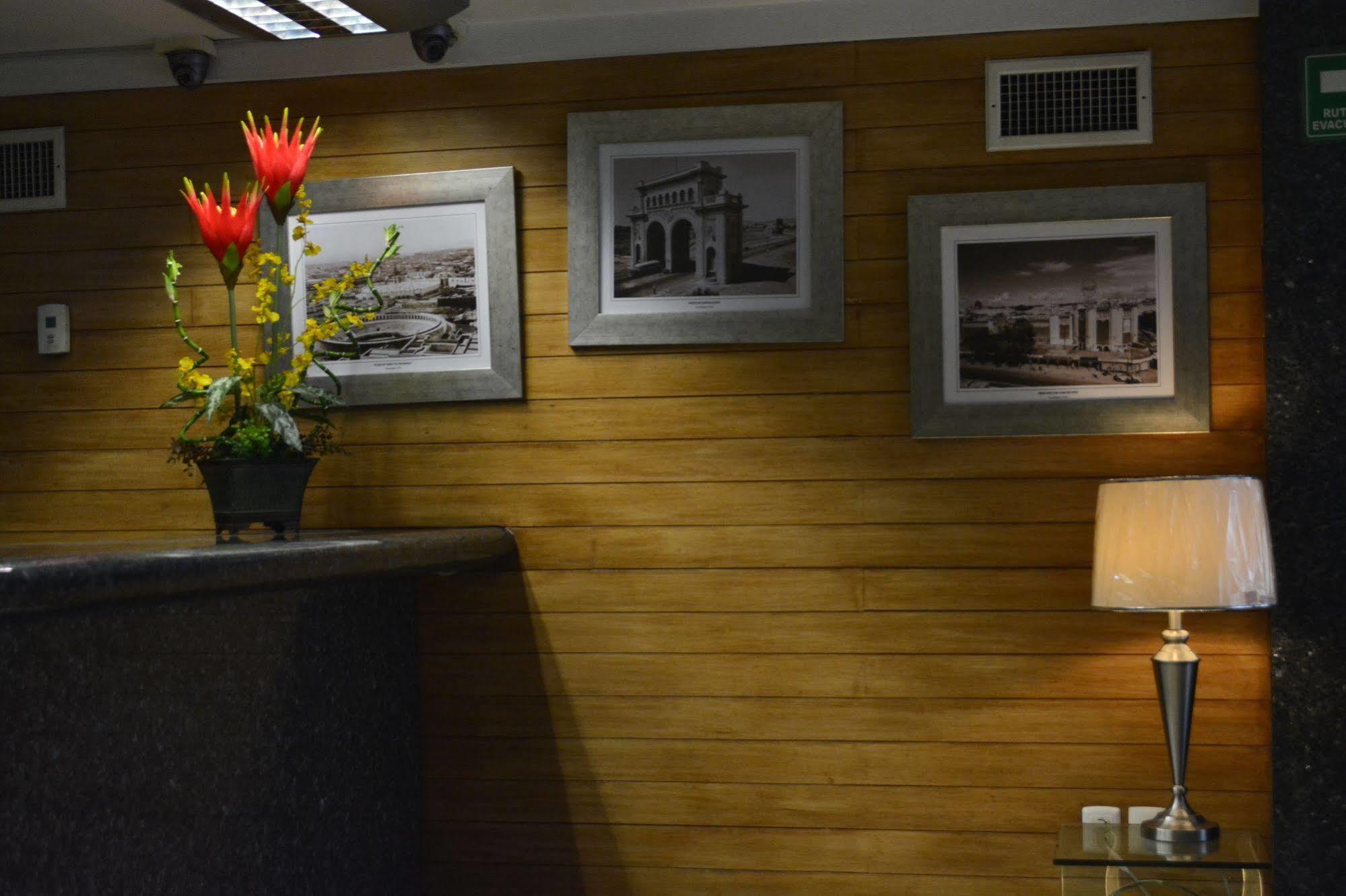 Hotel Porto Alegre Guadalajara Exteriör bild