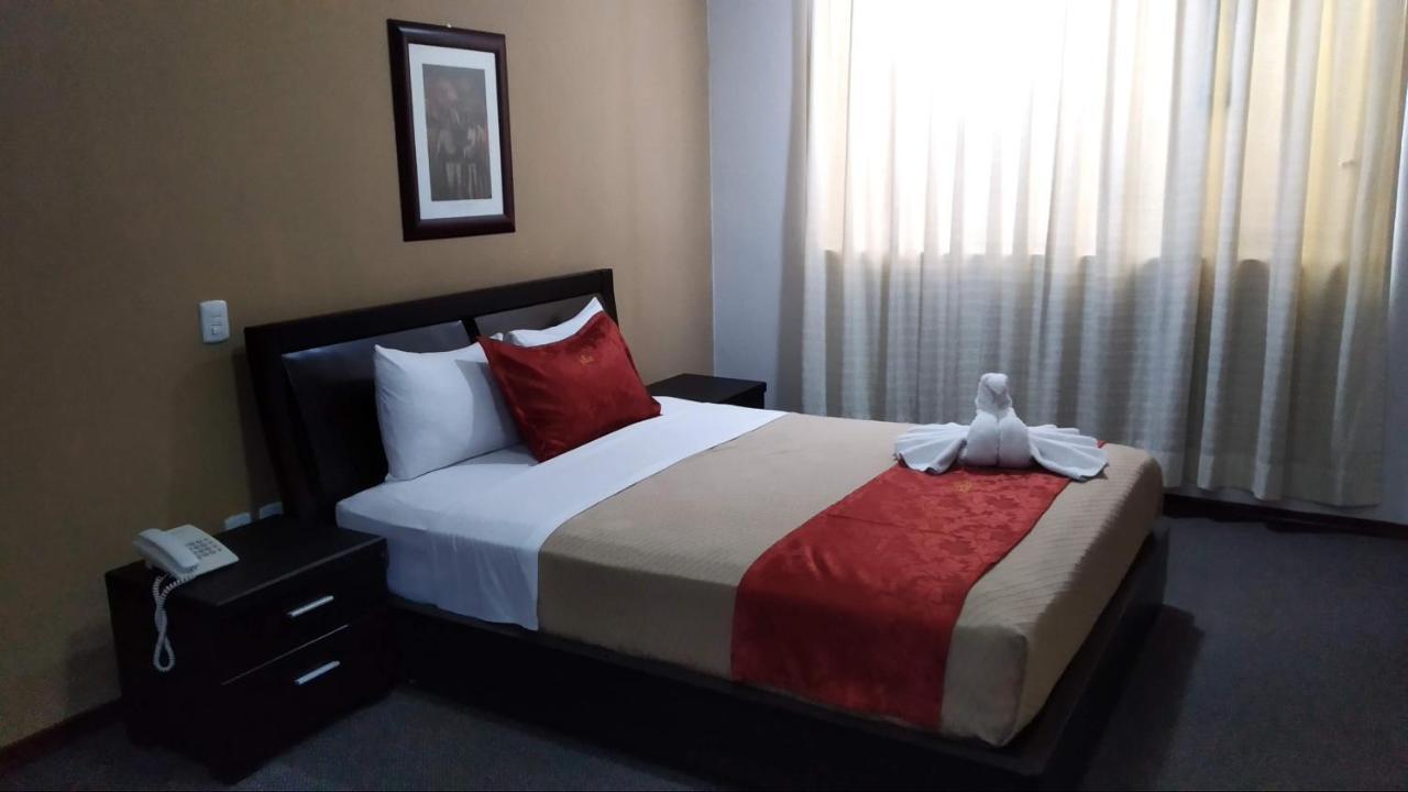 Hotel Porto Alegre Guadalajara Exteriör bild
